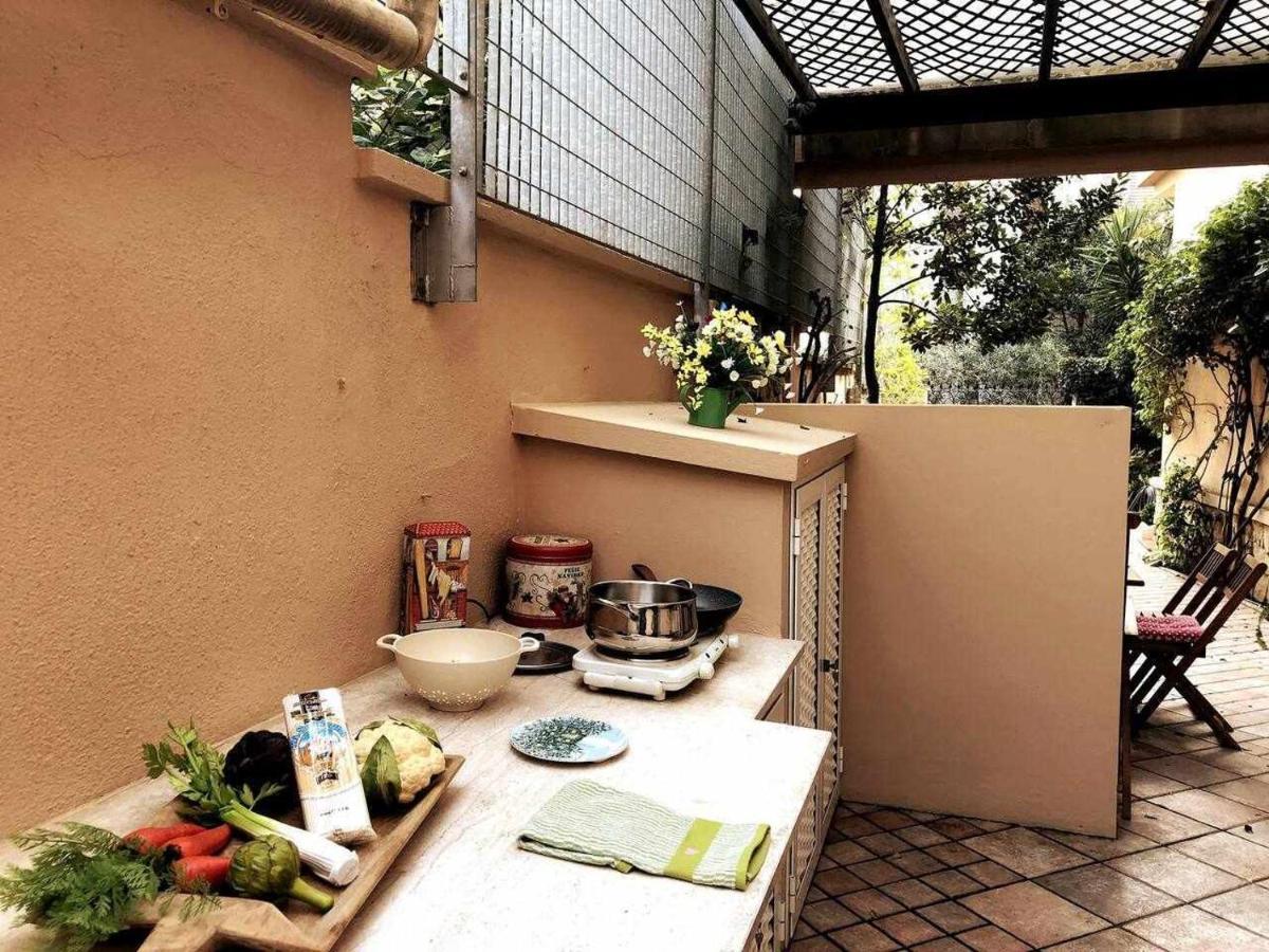 Elegante Villa centro città giardino barbeque parcheggio ideale per 10pl Cagliari Exterior foto